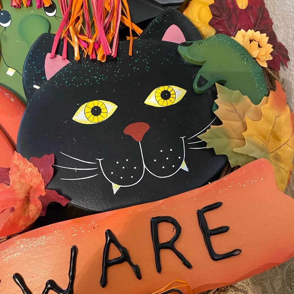 Fall/HALLOWEEN THEMED GRAPEVINE WREATH